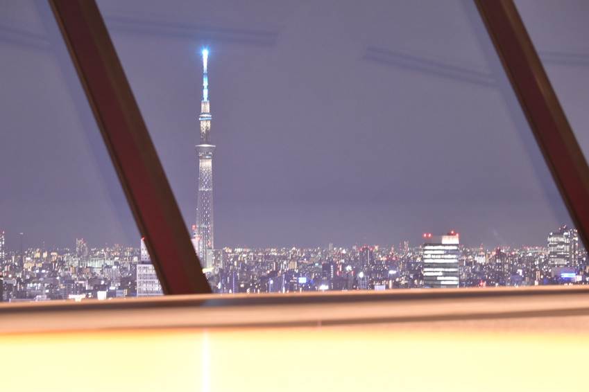 眺め, 建物, 市, 大きい が含まれている画像

AI 生成コンテンツは誤りを含む可能性があります。